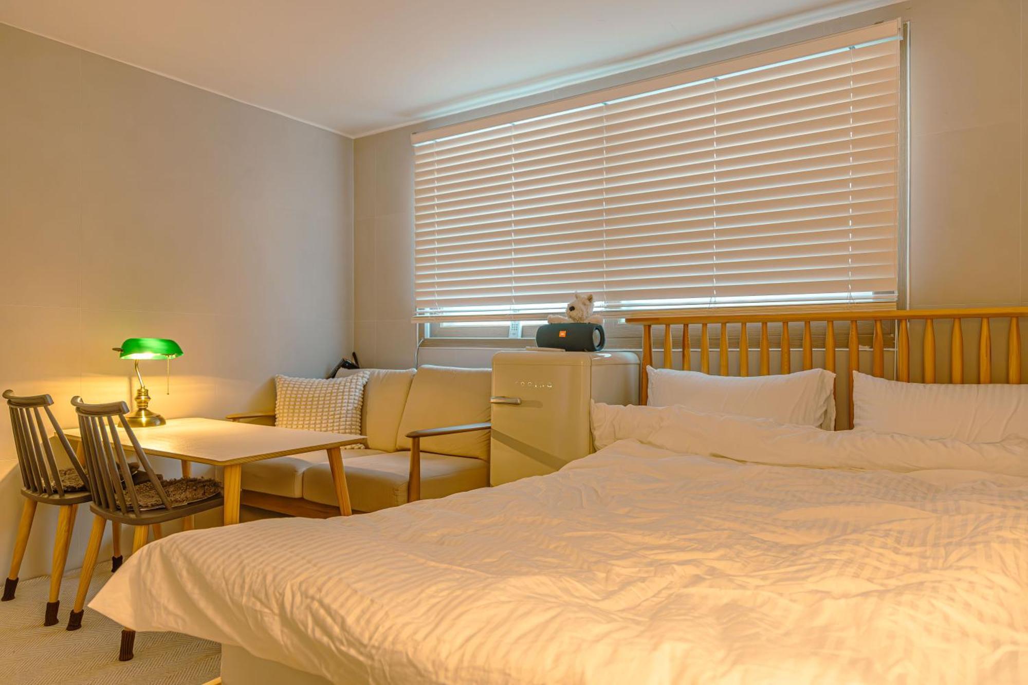 Marie'S House 102 Hongdae Hotel Seoul Exterior photo